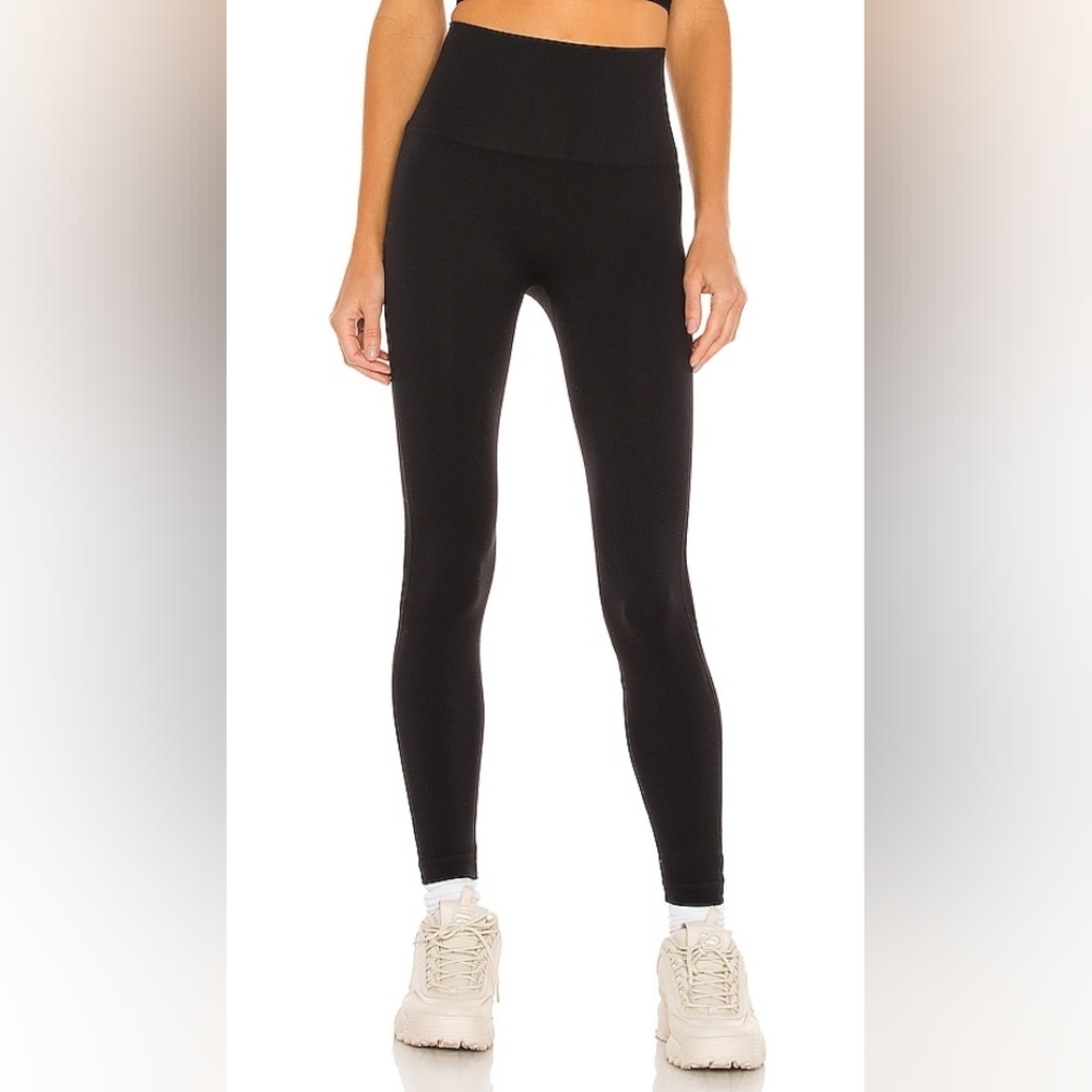 NWT Spanx Look At Me Now Seamless Leggings